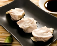 【魚園海鮮】手工蝦仁大餛飩